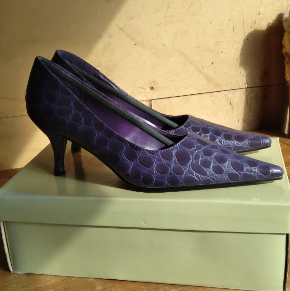 Woman's shoes